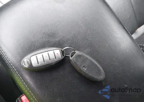 2017 Nissan Pathfinder Sl z USA, uszkodzony, nr VIN 5N1DR2MN8HC684035